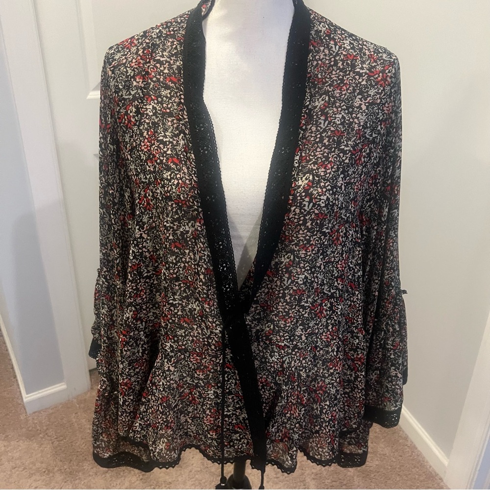 Free People Lola Kimono Size Xs like new.